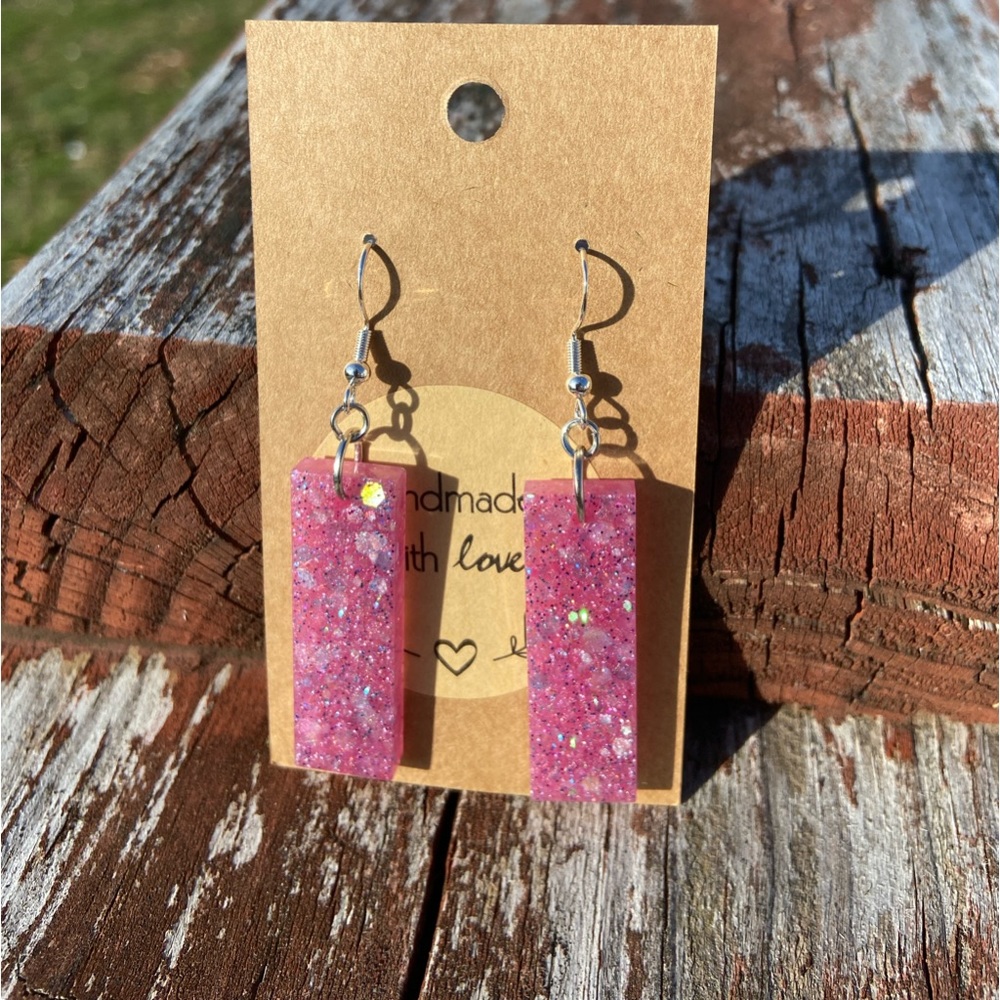 💋2/$14💋 Pinky Pie Handmade Resin Earrings